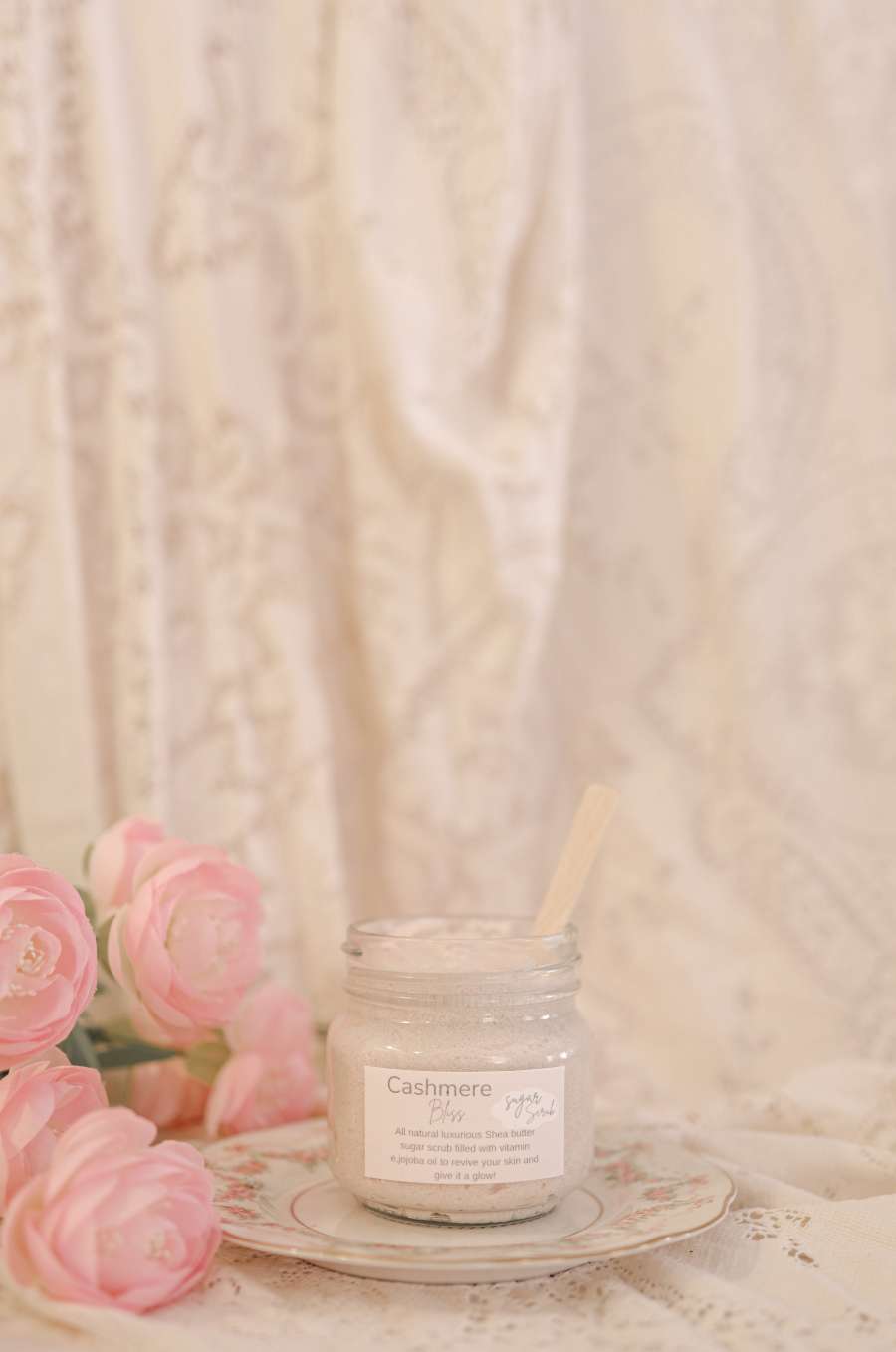 Cashmere bliss sugar scrub